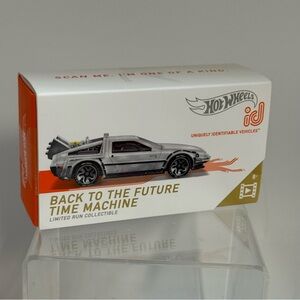 Hot Wheels id Back to the Future Time Machine